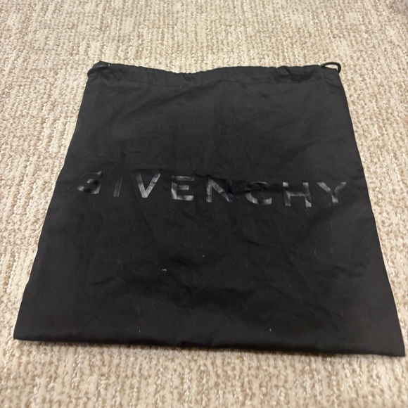 Givenchy Nano Atigonia Black Crossbody Bag - Picture 10 of 12